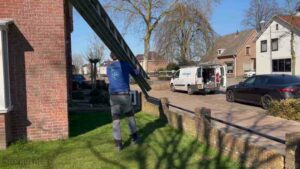 Schoorsteen onderhoud Tilburg ladder bus